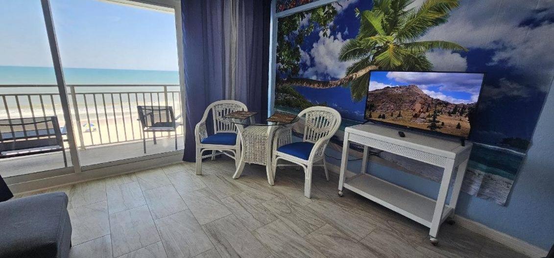 Ocean Breeze - Direct Ocean Front-Pool Is Open Leilighet Daytona Beach Eksteriør bilde