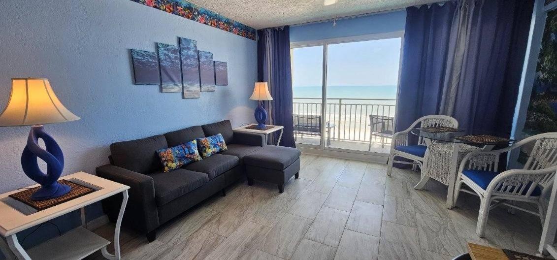 Ocean Breeze - Direct Ocean Front-Pool Is Open Leilighet Daytona Beach Eksteriør bilde