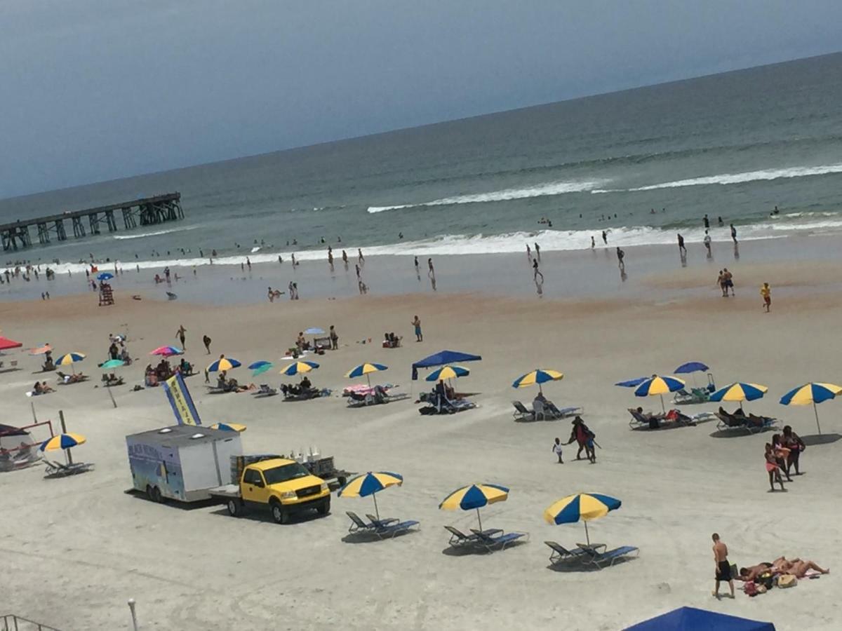 Ocean Breeze - Direct Ocean Front-Pool Is Open Leilighet Daytona Beach Eksteriør bilde