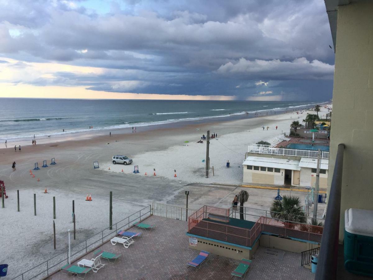 Ocean Breeze - Direct Ocean Front-Pool Is Open Leilighet Daytona Beach Eksteriør bilde